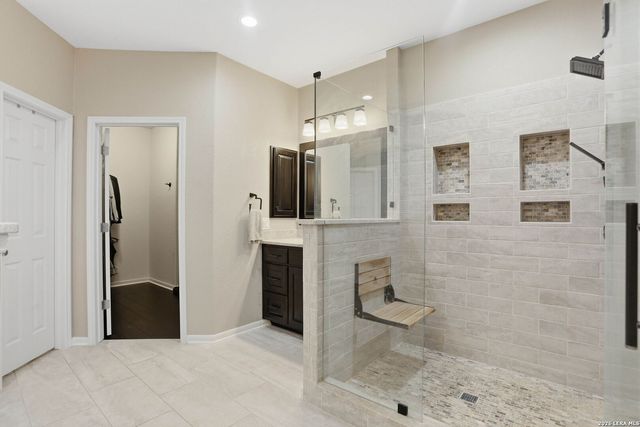 58 Horseshoe Cyn, San Antonio, TX 78258