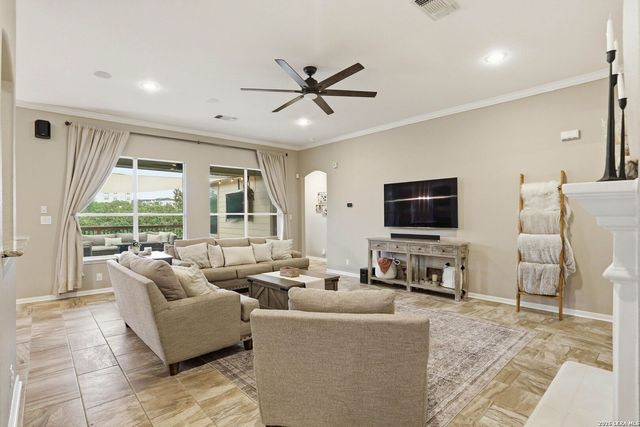 58 Horseshoe Cyn, San Antonio, TX 78258