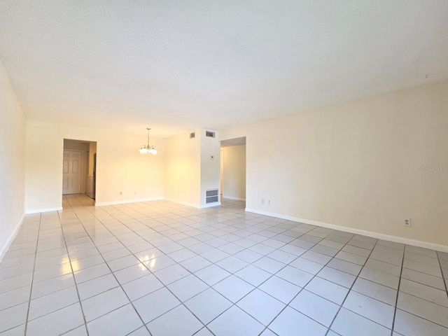 605 NORTHLAKE BOULEVARD 48, Altamonte Springs, FL 32701