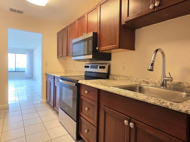 605 NORTHLAKE BOULEVARD 48, Altamonte Springs, FL 32701