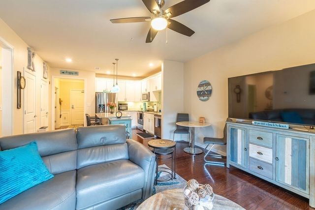 230 Martins Landing 102, North Reading, MA 01864