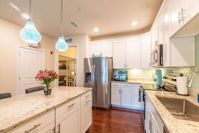 230 Martins Landing 102, North Reading, MA 01864