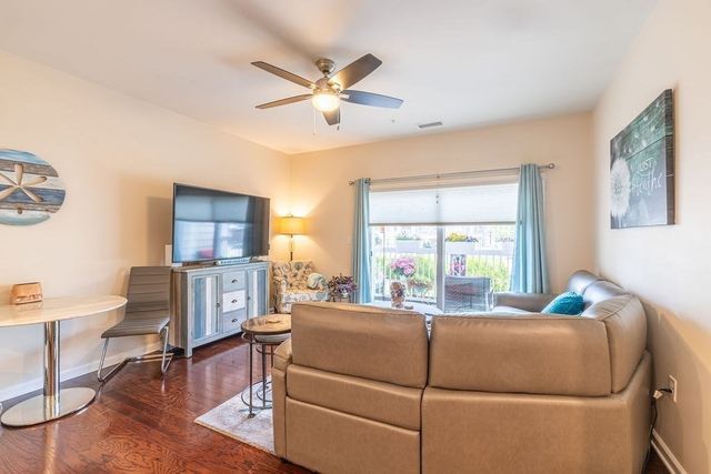 230 Martins Landing 102, North Reading, MA 01864