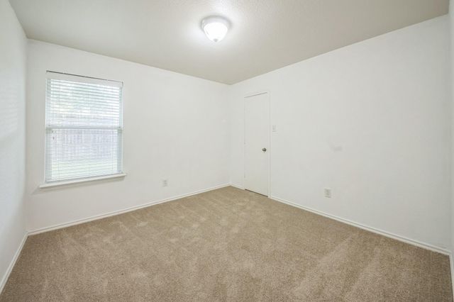 5751 Wandering Creek Drive, Richmond, TX 77469