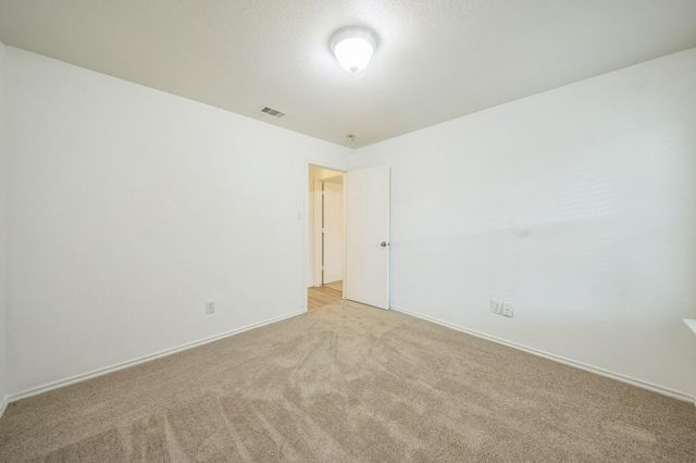 5751 Wandering Creek Drive, Richmond, TX 77469