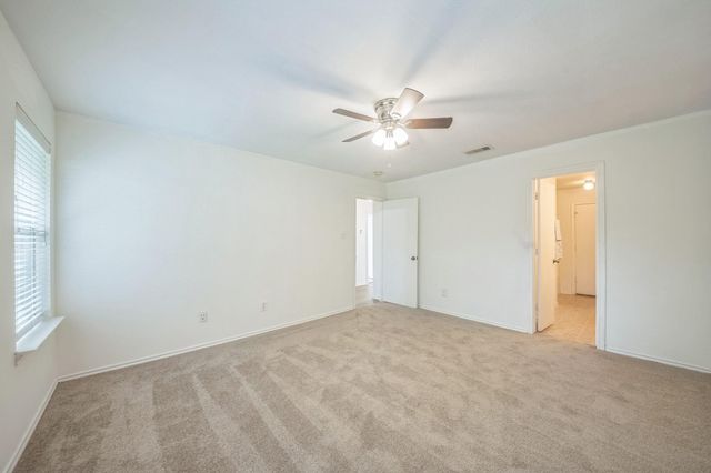 5751 Wandering Creek Drive, Richmond, TX 77469