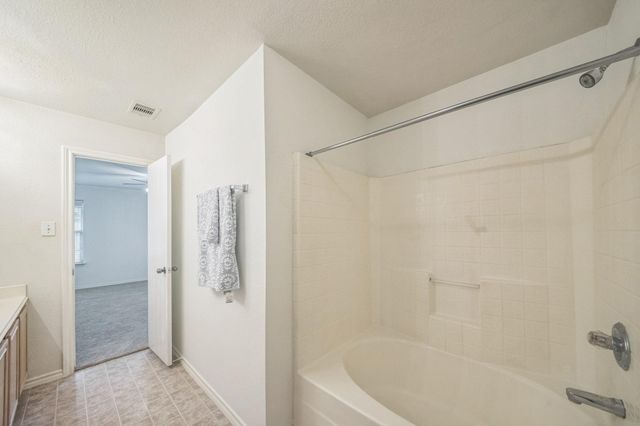 5751 Wandering Creek Drive, Richmond, TX 77469