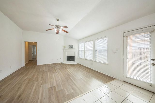 5751 Wandering Creek Drive, Richmond, TX 77469