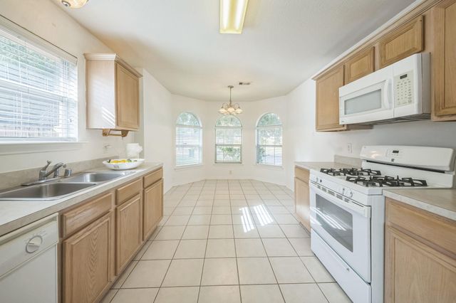 5751 Wandering Creek Drive, Richmond, TX 77469