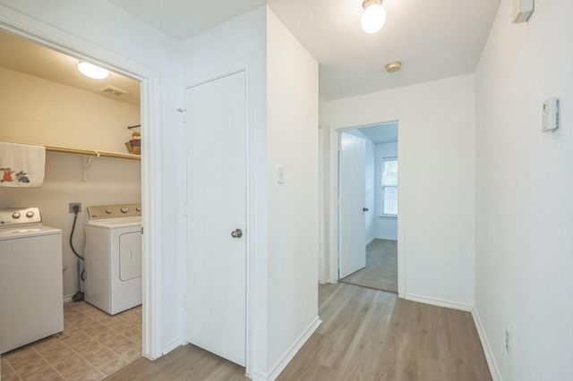 5751 Wandering Creek Drive, Richmond, TX 77469