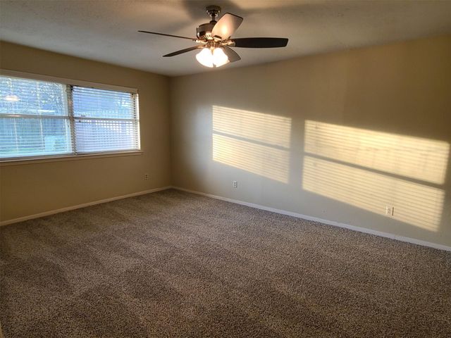 17123 Forelock Way, Crosby, TX 77532