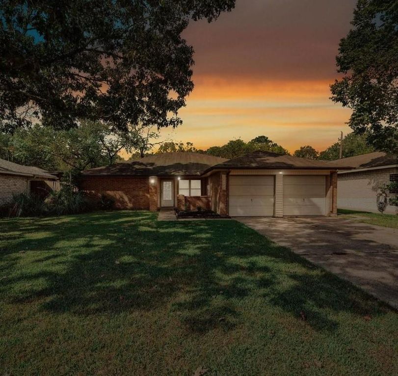 17123 Forelock Way, Crosby, TX 77532