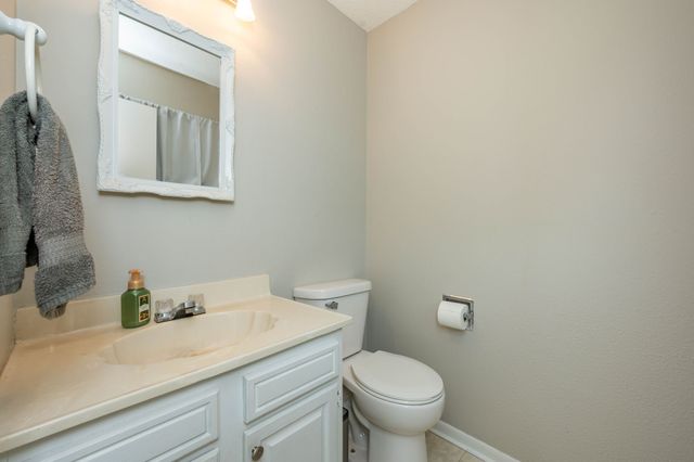1900 Juniper Court, Des Moines, IA 50320