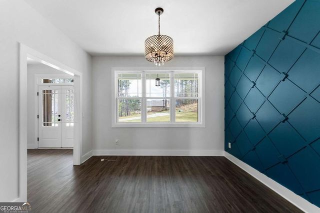 401 Blossom Trail, Acworth, GA 30101