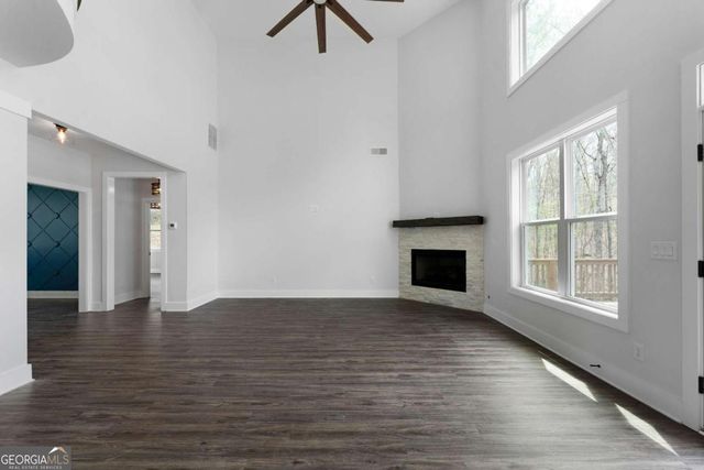 401 Blossom Trail, Acworth, GA 30101