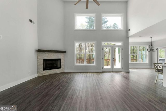 401 Blossom Trail, Acworth, GA 30101