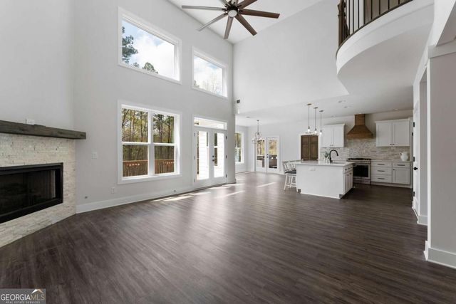401 Blossom Trail, Acworth, GA 30101