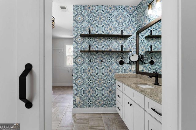 401 Blossom Trail, Acworth, GA 30101