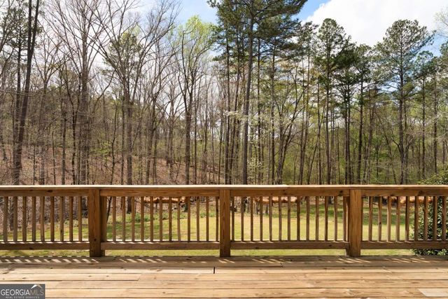 401 Blossom Trail, Acworth, GA 30101