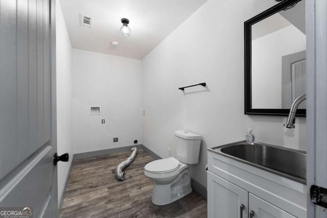 401 Blossom Trail, Acworth, GA 30101