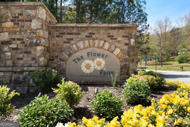 401 Blossom Trail, Acworth, GA 30101