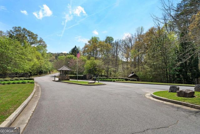 401 Blossom Trail, Acworth, GA 30101