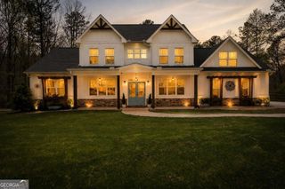 401 Blossom Trail, Acworth, GA 30101