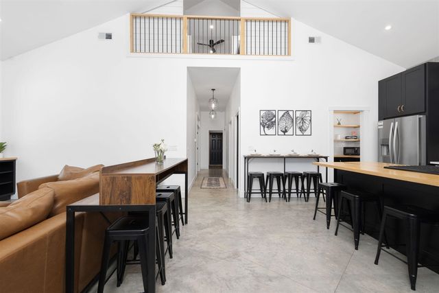 23549 Forest Shores Drive, Cassopolis, MI 49031