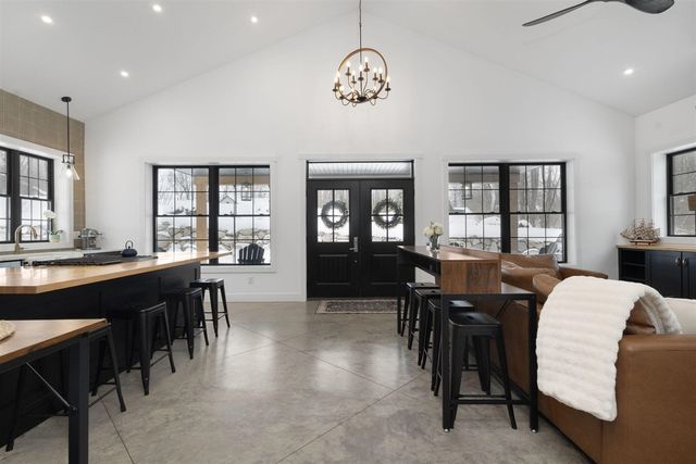 23549 Forest Shores Drive, Cassopolis, MI 49031