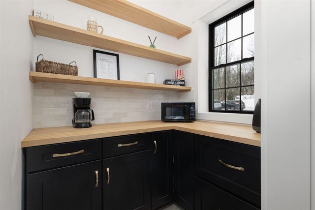 23549 Forest Shores Drive, Cassopolis, MI 49031