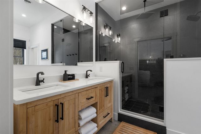 23549 Forest Shores Drive, Cassopolis, MI 49031