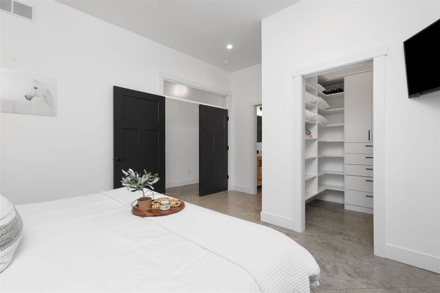 23549 Forest Shores Drive, Cassopolis, MI 49031