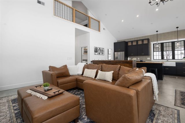 23549 Forest Shores Drive, Cassopolis, MI 49031