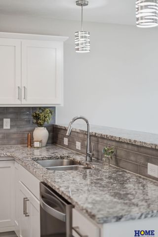 8200 Ventura Place, Lincoln, NE 68505