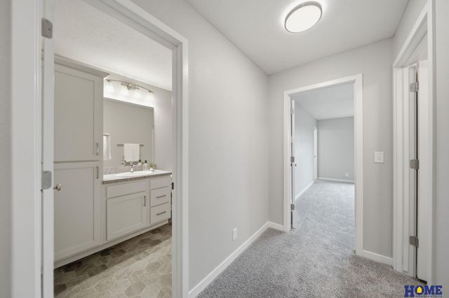 8200 Ventura Place, Lincoln, NE 68505