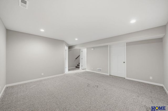 8200 Ventura Place, Lincoln, NE 68505