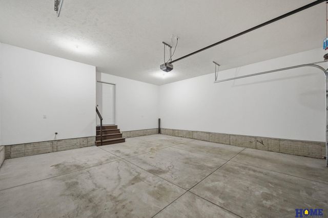 8200 Ventura Place, Lincoln, NE 68505
