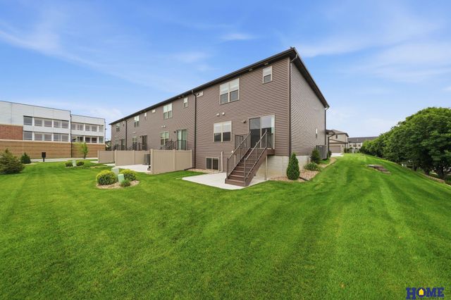 8200 Ventura Place, Lincoln, NE 68505