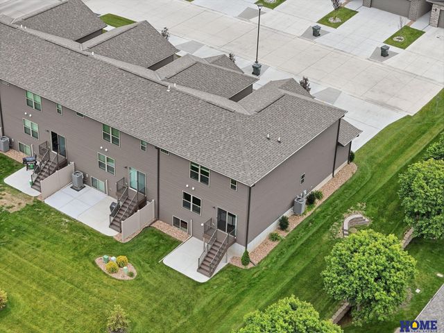 8200 Ventura Place, Lincoln, NE 68505