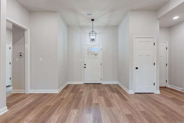 25 Mountain Grove Road, Greenbrier, AR 72058