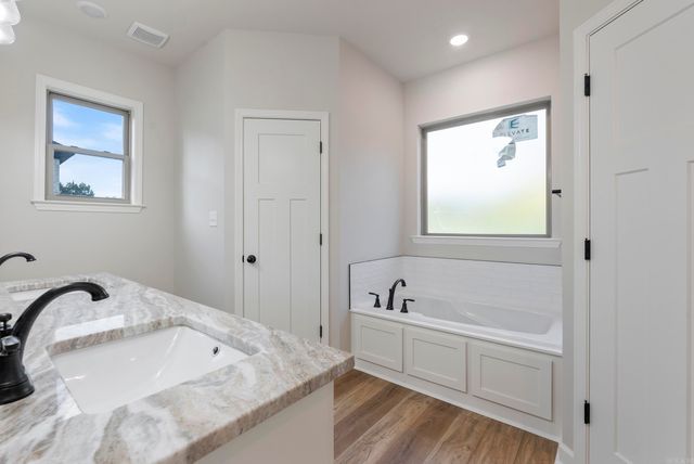 25 Mountain Grove Road, Greenbrier, AR 72058