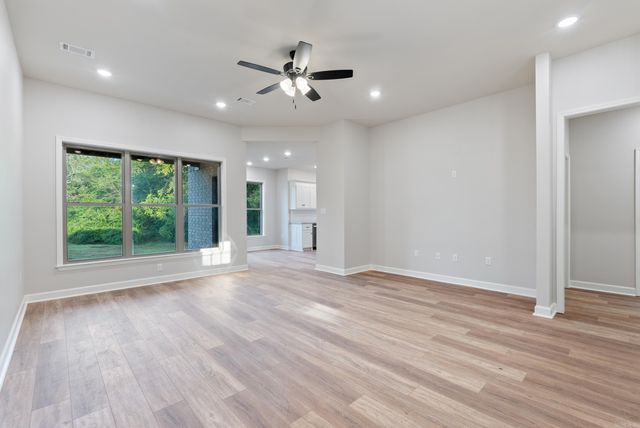 25 Mountain Grove Road, Greenbrier, AR 72058