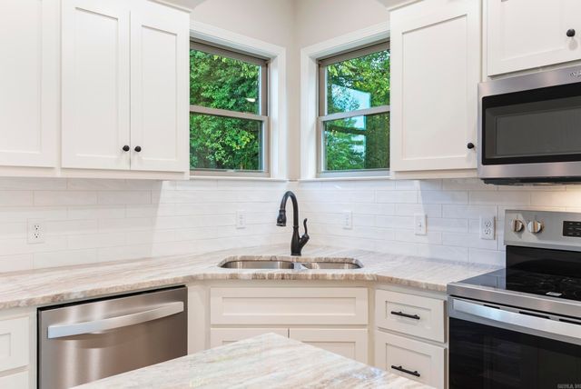 25 Mountain Grove Road, Greenbrier, AR 72058