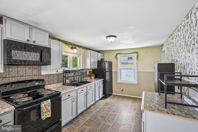 171 CHESTNUT ST, Spring City, PA 19475