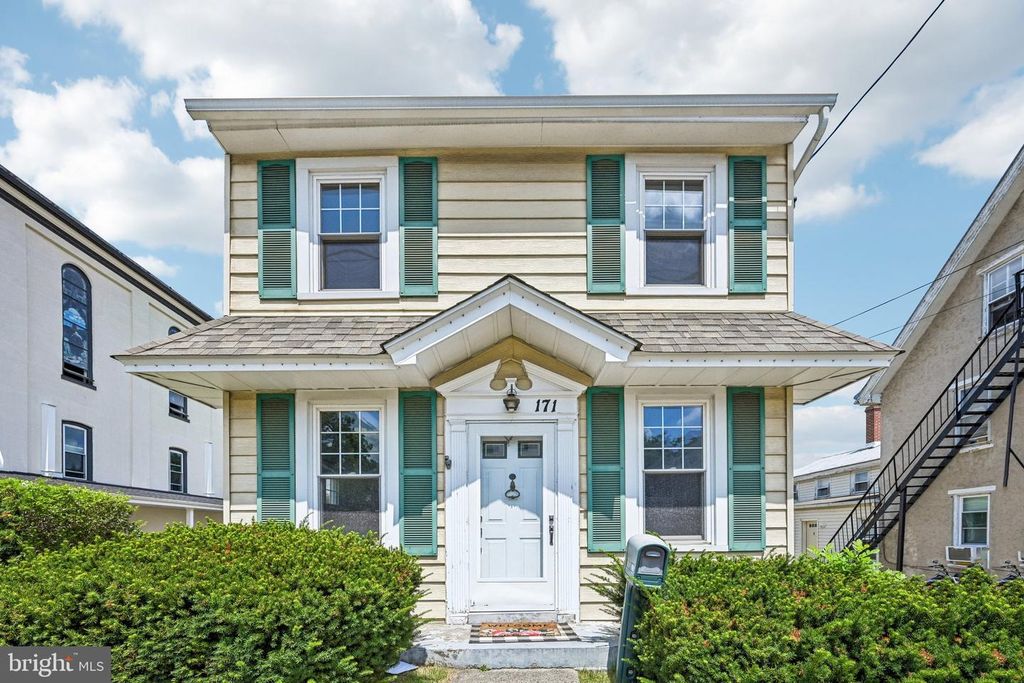 171 CHESTNUT ST, Spring City, PA 19475