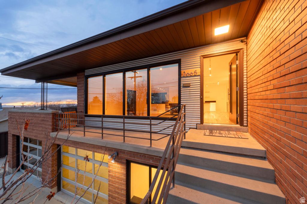 Image 41 of property listing at 2665 E 2100 S, Salt Lake City, UT 84109