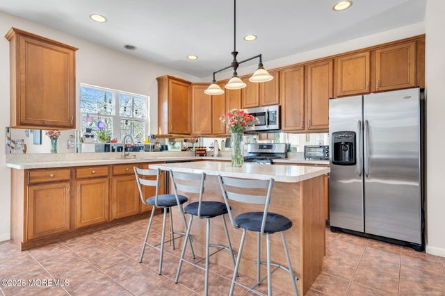 15 Tradewinds Avenue, Barnegat, NJ 08005