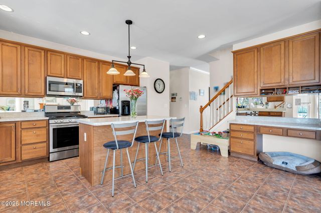 15 Tradewinds Avenue, Barnegat, NJ 08005