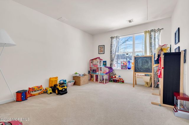 15 Tradewinds Avenue, Barnegat, NJ 08005