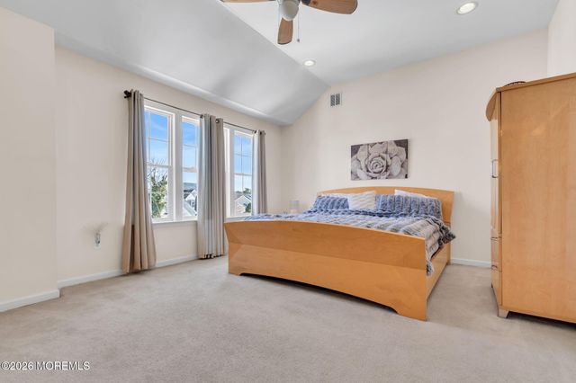 15 Tradewinds Avenue, Barnegat, NJ 08005